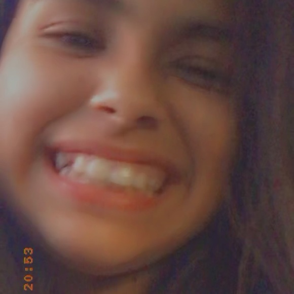 Meet your Posher, Mayra - Picture 1 of 1